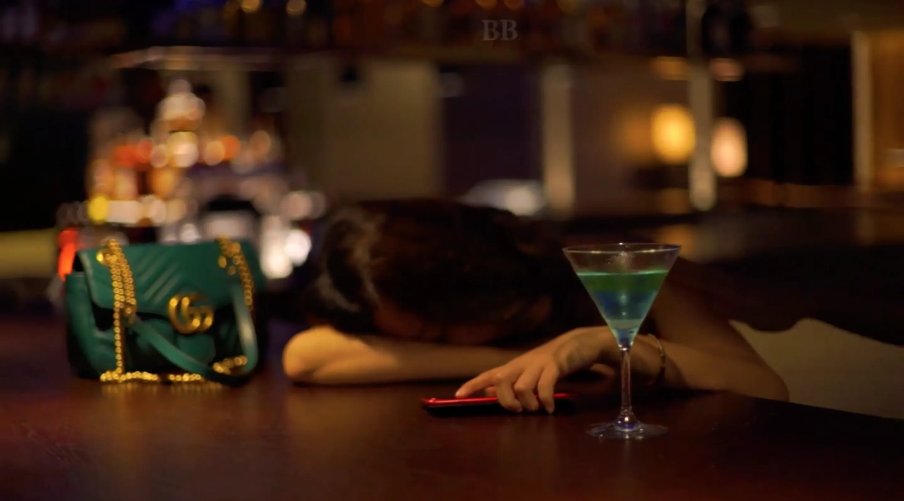 (Cameraman Brother Guo Presents) XiaoHui Gets Drunk Raped At A Bar