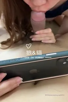 How to eat a big dick wle watcng a drama?