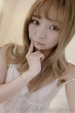 Freshly squeezed morning milk.