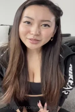How to get sexy nude Polaroids of Rae Lil Black