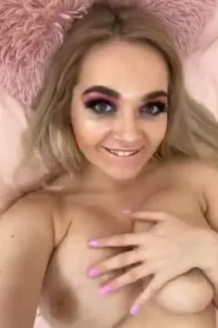 Secretly showing you Lana Wolf's little pussy