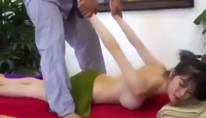Enjoying the Thai Massage of a Cucumber ~ And 'Em Big Titties Are Freely Given Away to the Masseur