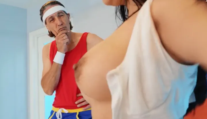 [X-Rated Express] Tokyo Lynns Boobs Fell Out In the Middle of Her Exercise!